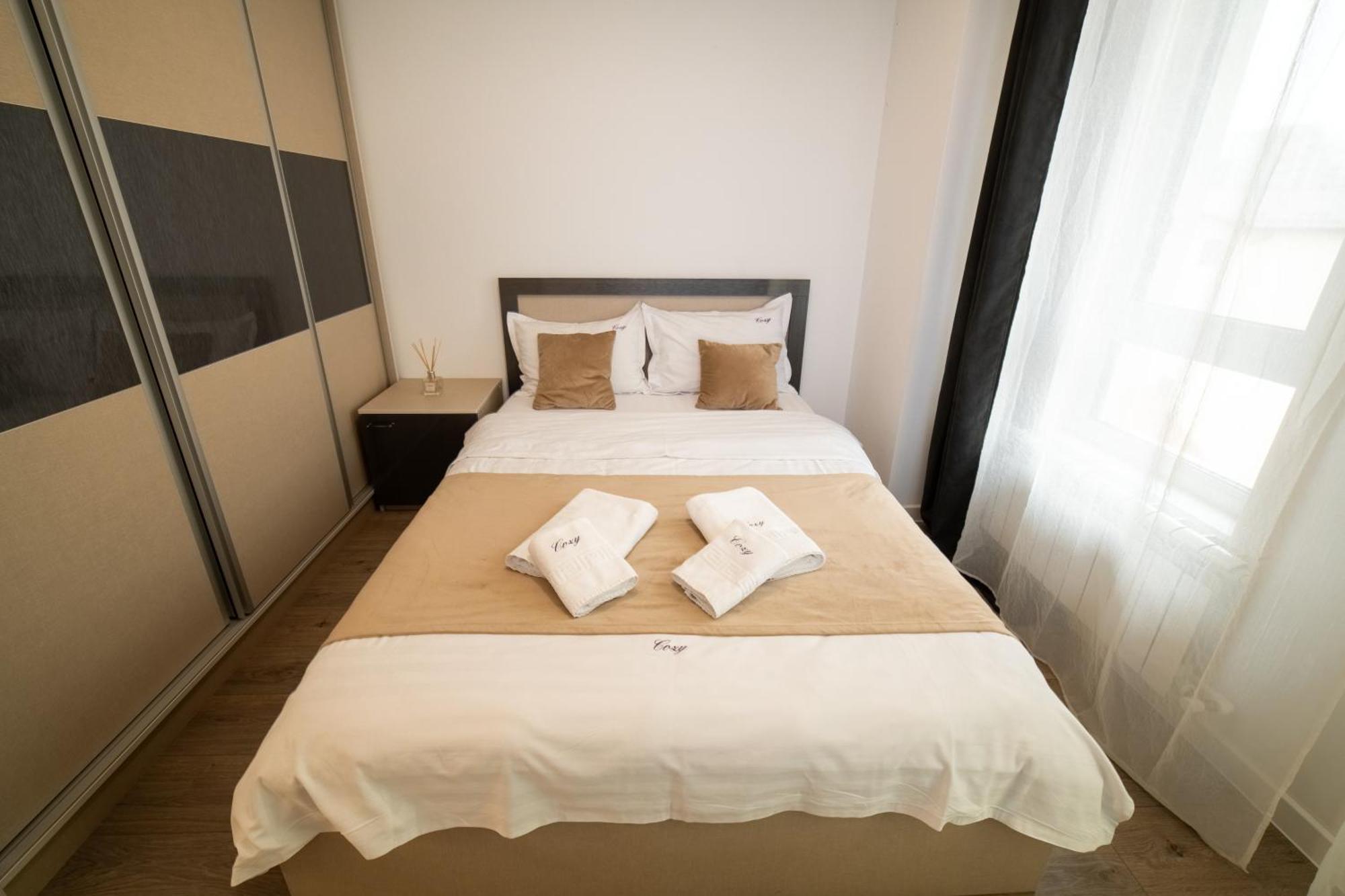 Palace Of Culture Dream Apartments And Studios Iasi Bagian luar foto